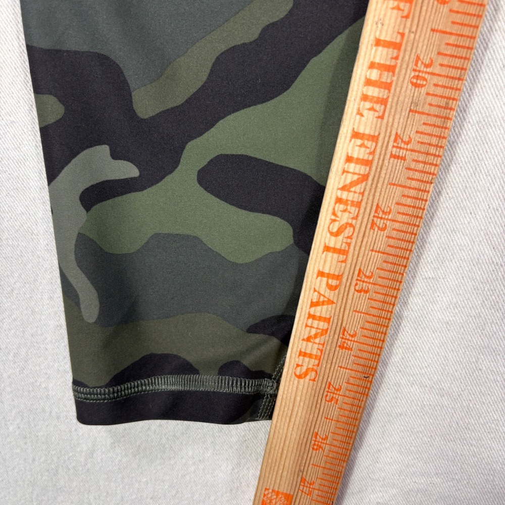 Old Navy Active Elevate Go-Dry Camo Leggings Women Medium Green High Rise Pocket - Picture 4 of 6